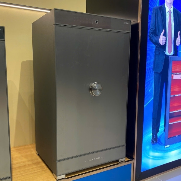 Két sắt Liberty LB100-S7II vân tay chính hãng