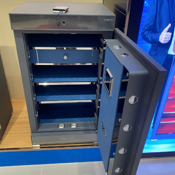 Két sắt Liberty LB100-S7II vân tay chính hãng