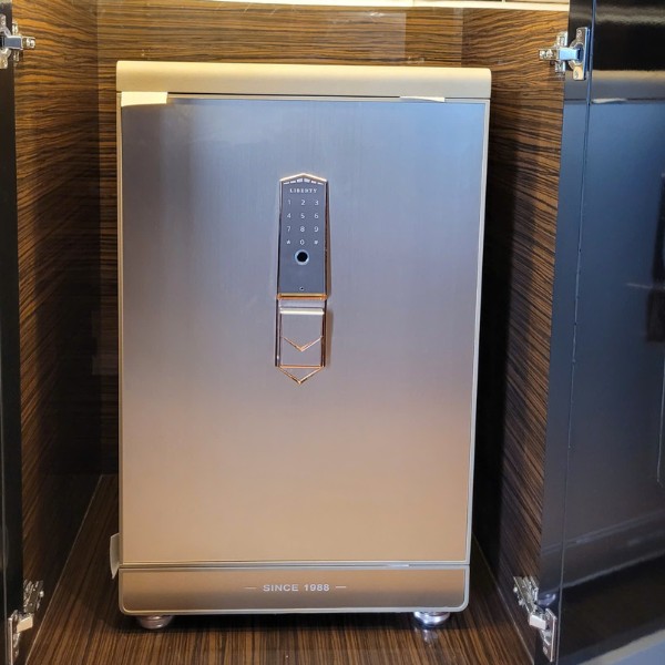 Két sắt Liberty LB79-S5II vân tay chính hãng